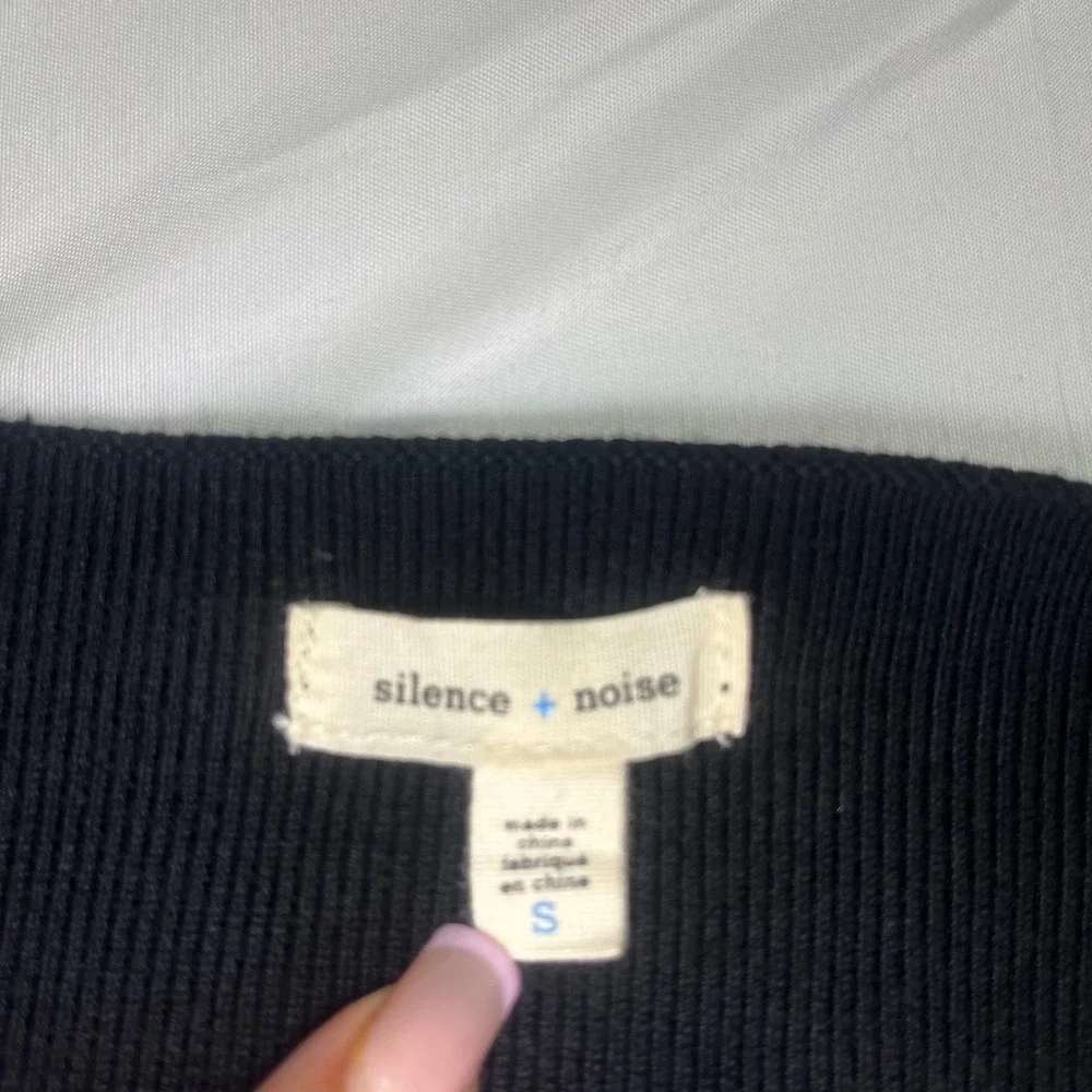 Silence‎ + Noise Small Black Ribbed Off The Shoulder Crop Top